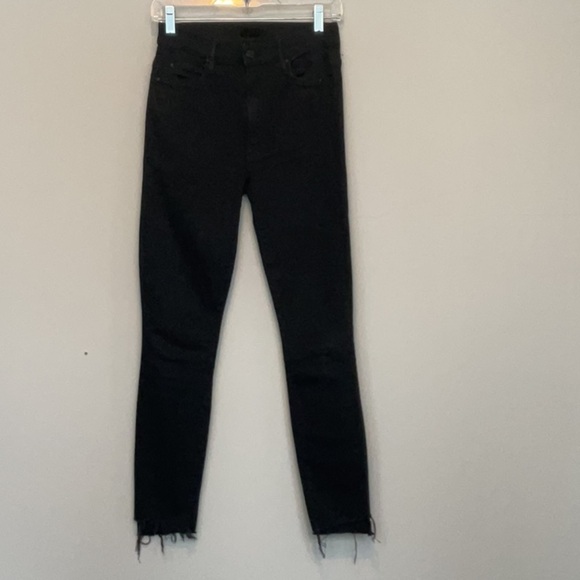 Mother Stunner zip ankle step fray black jeans size 26 - Picture 1 of 6